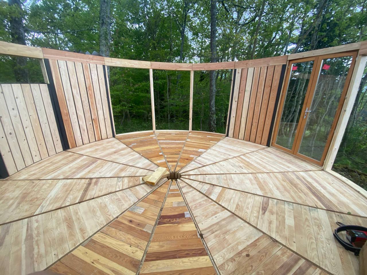 Intérieur vue 360° forêt